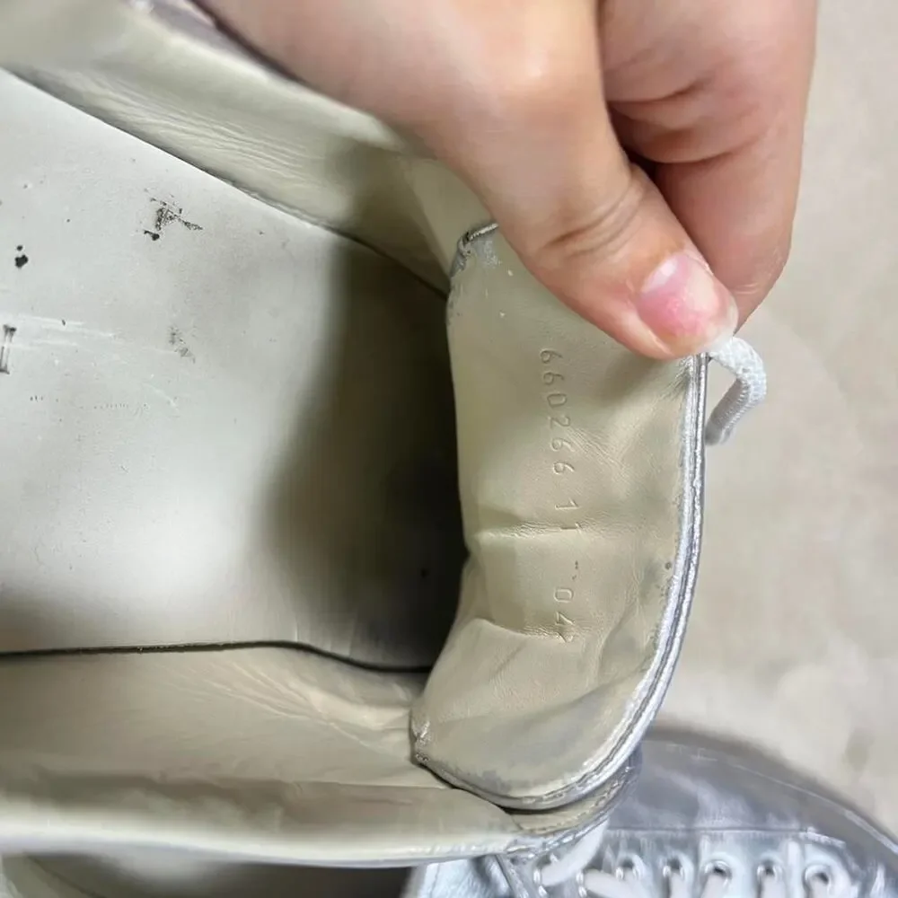 Gucci ace metallic